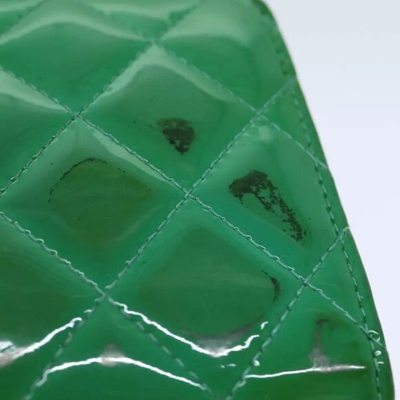 AUTHENTICITY GUARANTEED CHANEL Wallet Enamel Green CC - Picture 10 of 16